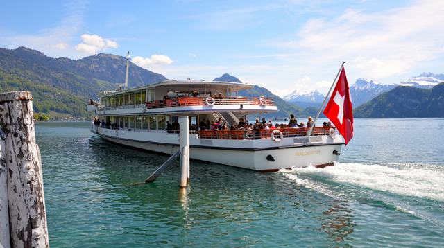 https://d3r8gwkgo0io6y.cloudfront.net/upload/lake lucerne dinner cruise.jpg